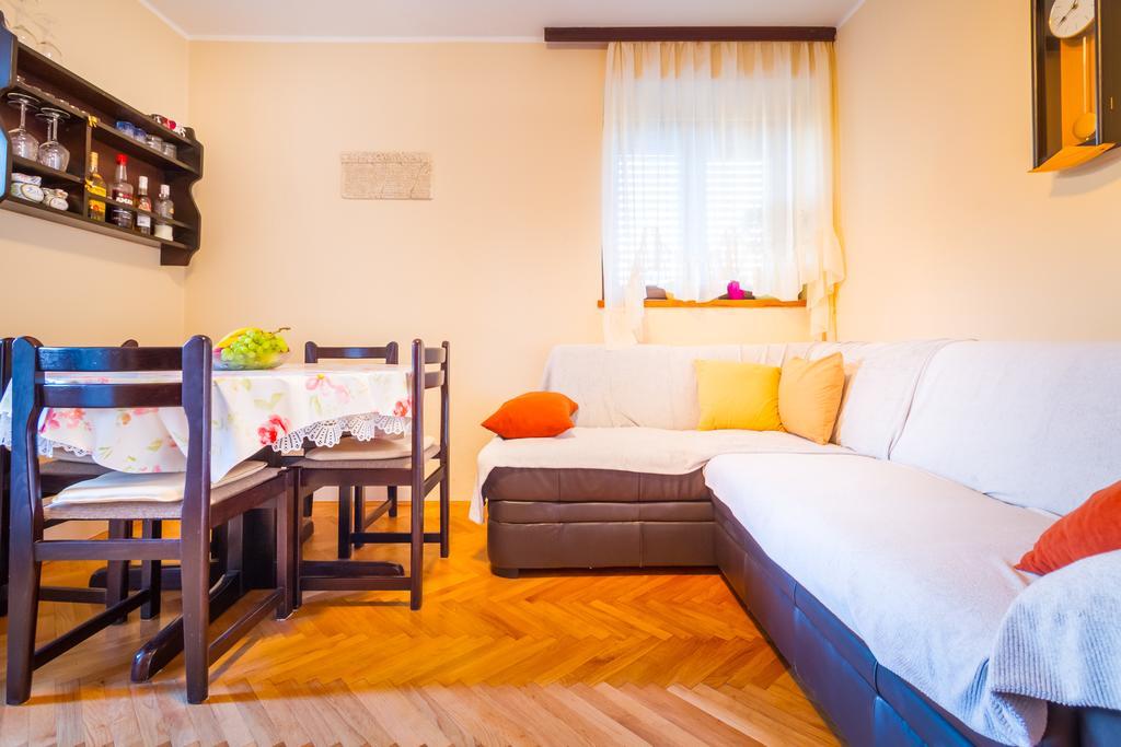 Apartment Manzoni Malinska Kültér fotó